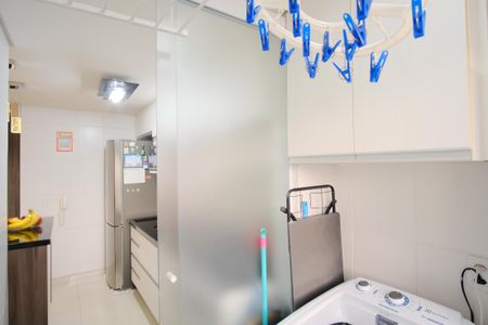 Apartamento à venda com 68m², 2 quartos e 1 vagaÁrea de Serviço