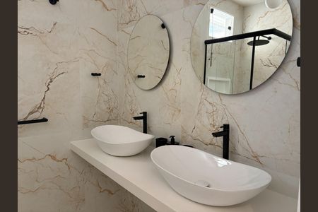 Banheiro de apartamento à venda com 3 quartos, 107m² em Copacabana, Rio de Janeiro