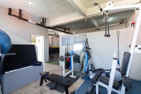 Casa de condomínio à venda com 54m², 2 quartos e 2 vagas Casa de condomínio à venda com 54m², 2 quartos e 2 vagasÁrea comum - Academia