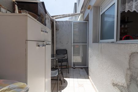 Casa de condomínio à venda com 54m², 2 quartos e 2 vagas Casa de condomínio à venda com 54m², 2 quartos e 2 vagasÁrea de Serviço