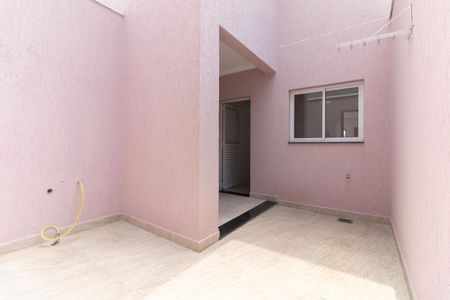 Casa para alugar com 84m², 2 quartos e 1 vagaQuintal