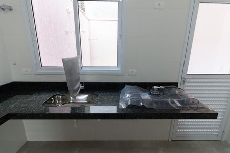 Casa para alugar com 84m², 2 quartos e 1 vagaCozinha 