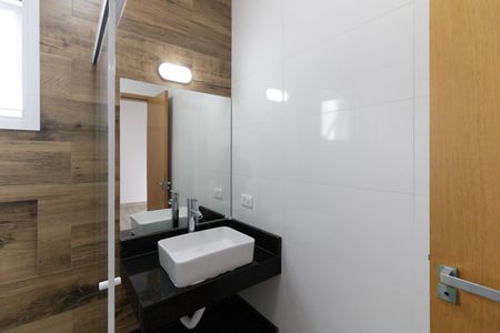 Casa para alugar com 84m², 2 quartos e 1 vaga Casa para alugar com 84m², 2 quartos e 1 vagaBanheiro da Suíte 1