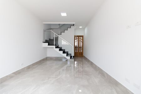 Sala de casa à venda com 2 quartos, 84m² em Vila Santo Estefano, São Paulo