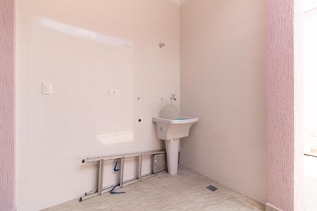 Casa para alugar com 84m², 2 quartos e 1 vaga Casa para alugar com 84m², 2 quartos e 1 vagaLavanderia