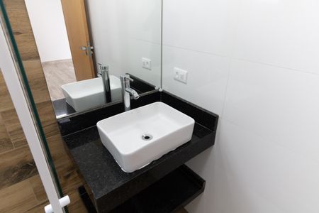 Casa para alugar com 84m², 2 quartos e 1 vaga Casa para alugar com 84m², 2 quartos e 1 vagaBanheiro da Suíte 1