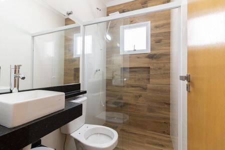 Casa para alugar com 84m², 2 quartos e 1 vaga Casa para alugar com 84m², 2 quartos e 1 vagaBanheiro da Suíte 2