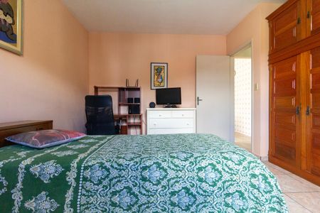 Casa à venda com 110m², 2 quartos e 3 vagasQuarto 2