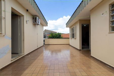 Casa à venda com 110m², 2 quartos e 3 vagasQuintal