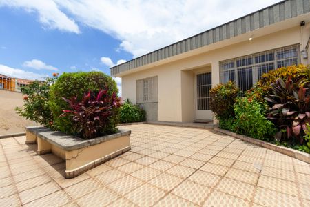 Casa à venda com 110m², 2 quartos e 3 vagasQuintal