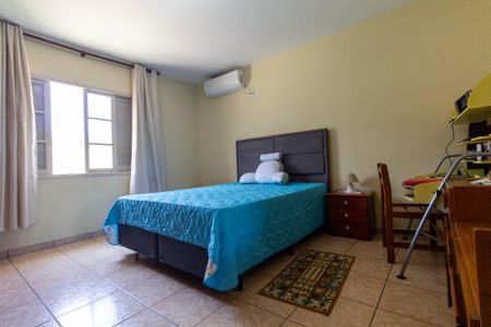 Casa à venda com 110m², 2 quartos e 3 vagasQuarto 1