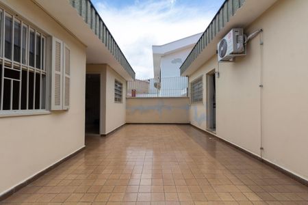 Casa à venda com 110m², 2 quartos e 3 vagasQuintal