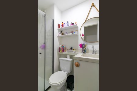 Apartamento à venda com 47m², 2 quartos e 1 vaga Apartamento à venda com 47m², 2 quartos e 1 vagaBanheiro