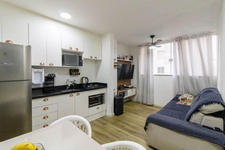 Apartamento à venda com 47m², 2 quartos e 1 vaga Apartamento à venda com 47m², 2 quartos e 1 vagaCozinha