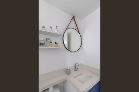 Apartamento à venda com 47m², 2 quartos e 1 vaga Apartamento à venda com 47m², 2 quartos e 1 vagaSuíte