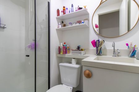 Apartamento à venda com 47m², 2 quartos e 1 vaga Apartamento à venda com 47m², 2 quartos e 1 vagaBanheiro