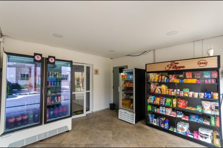 Apartamento para alugar com 40m², 2 quartos e 1 vaga Apartamento para alugar com 40m², 2 quartos e 1 vagaMercado