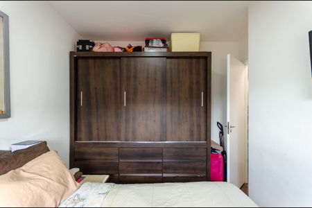 Quarto 1 de apartamento para alugar com 2 quartos, 40m² em Jardim Adelfiore, São Paulo
