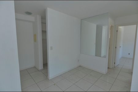 Apartamento para alugar com 50m², 2 quartos e 1 vaga Apartamento para alugar com 50m², 2 quartos e 1 vagaSala