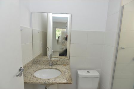 Apartamento para alugar com 50m², 2 quartos e 1 vaga Apartamento para alugar com 50m², 2 quartos e 1 vagaBanheiro