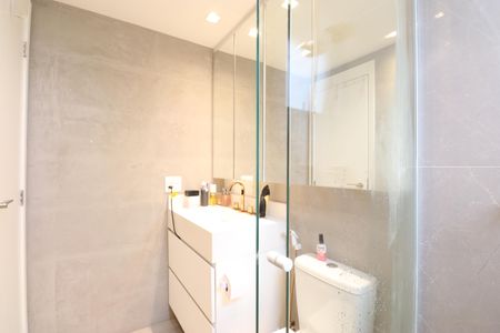 Apartamento à venda com 230m², 4 quartos e 4 vagasBanheiro da Suíte 2