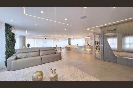 Apartamento à venda com 230m², 4 quartos e 4 vagasSala