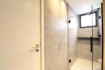 Apartamento à venda com 230m², 4 quartos e 4 vagasBanheiro da Suíte 1