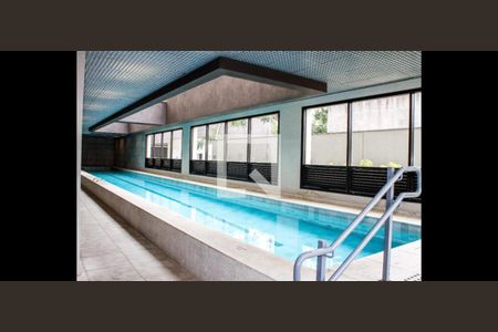 Apartamento à venda com 230m², 4 quartos e 4 vagasPiscina Coberta