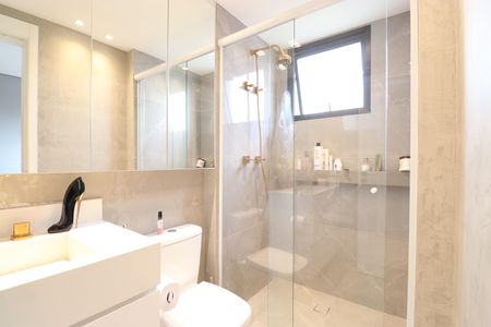 Apartamento à venda com 230m², 4 quartos e 4 vagasBanheiro da Suíte 2