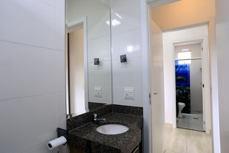 Banheiro da Suíte de apartamento à venda com 2 quartos, 59m² em Palmares, Belo Horizonte