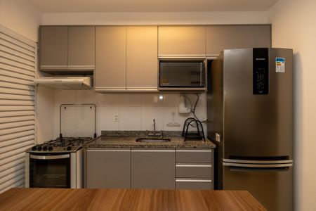 Cozinha de apartamento para alugar com 3 quartos, 75m² em Alphaville Empresarial, Barueri
