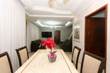 Sala de casa à venda com 3 quartos, 138m² em Vila Invernada, São Paulo