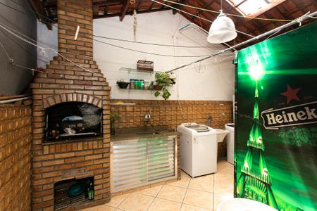 Casa à venda com 138m², 3 quartos e 4 vagasChurrasqueira