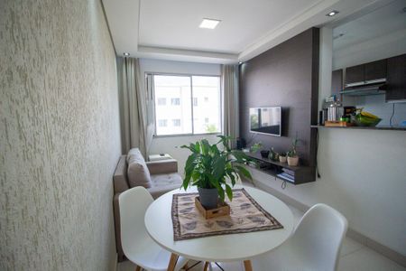 Sala  de apartamento para alugar com 2 quartos, 48m² em Vossoroca, Votorantim