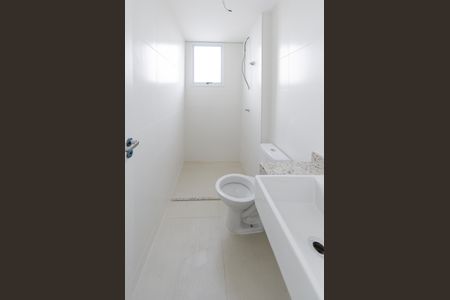 Apartamento à venda com 80m², 2 quartos e 2 vagasBanheiro social