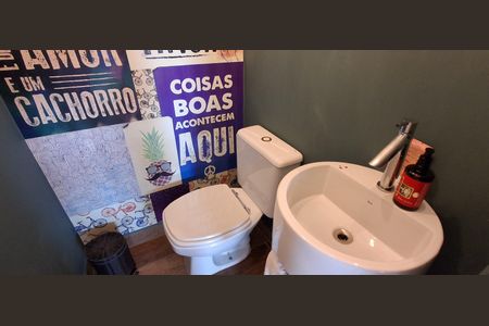 Apartamento à venda com 132m², 2 quartos e 3 vagas Apartamento à venda com 132m², 2 quartos e 3 vagasLavabo