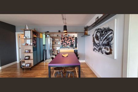 Apartamento à venda com 132m², 2 quartos e 3 vagas Apartamento à venda com 132m², 2 quartos e 3 vagasSala