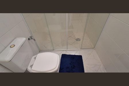 Apartamento à venda com 132m², 2 quartos e 3 vagas Apartamento à venda com 132m², 2 quartos e 3 vagasBanheiro Suíte 1