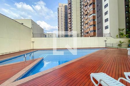 Apartamento à venda com 132m², 2 quartos e 3 vagas Apartamento à venda com 132m², 2 quartos e 3 vagasÁrea Comum
