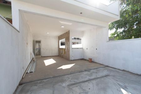 Casa para alugar com 288m², 2 quartos e 2 vagasVaranda 