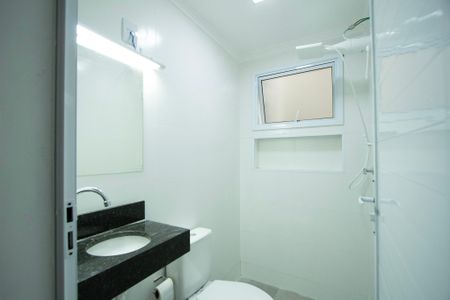 Casa para alugar com 288m², 2 quartos e 2 vagasBanheiro Piso Inferior 