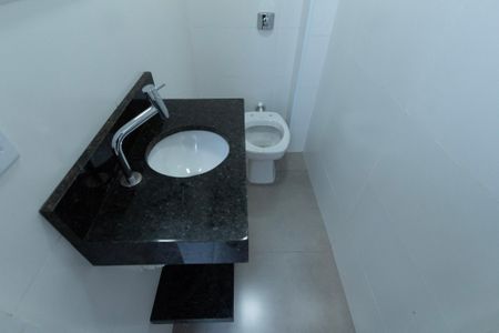 Casa para alugar com 288m², 2 quartos e 2 vagasBanheiro Área de Serviço