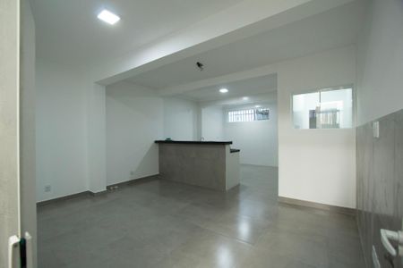 Casa para alugar com 288m², 2 quartos e 2 vagasSala Piso Inferior 