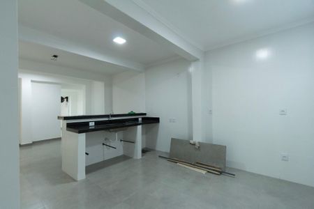 Casa para alugar com 288m², 2 quartos e 2 vagasCozinha Piso Inferior 