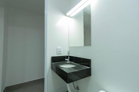 Casa para alugar com 288m², 2 quartos e 2 vagasBanheiro Piso Inferior 