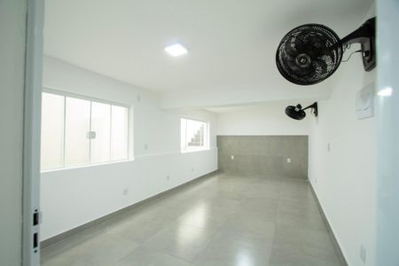 Casa para alugar com 288m², 2 quartos e 2 vagasQuarto Piso Inferior 