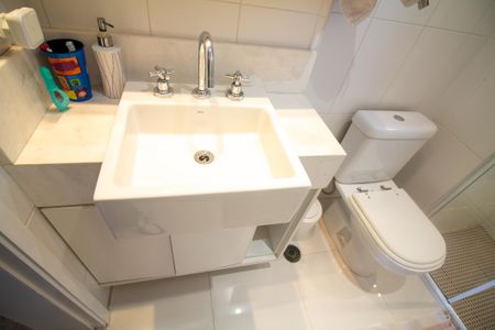 Apartamento à venda com 103m², 3 quartos e 2 vagas Apartamento à venda com 103m², 3 quartos e 2 vagasBanheiro