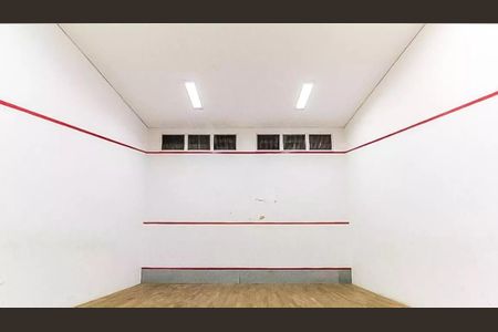 Apartamento à venda com 103m², 3 quartos e 2 vagas Apartamento à venda com 103m², 3 quartos e 2 vagasÁrea comum - Quadra