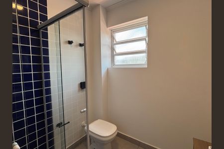 Apartamento à venda com 77m², 2 quartos e sem vaga Apartamento à venda com 77m², 2 quartos e sem vagaBanheiro