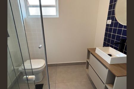 Apartamento à venda com 77m², 2 quartos e sem vaga Apartamento à venda com 77m², 2 quartos e sem vagaBanheiro